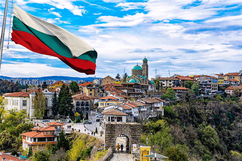Liên Tục Tuyển Nam Nữ Cặp Vợ Chồng Thợ May Sang Bulgaria Làm Việc Lâu Dài 